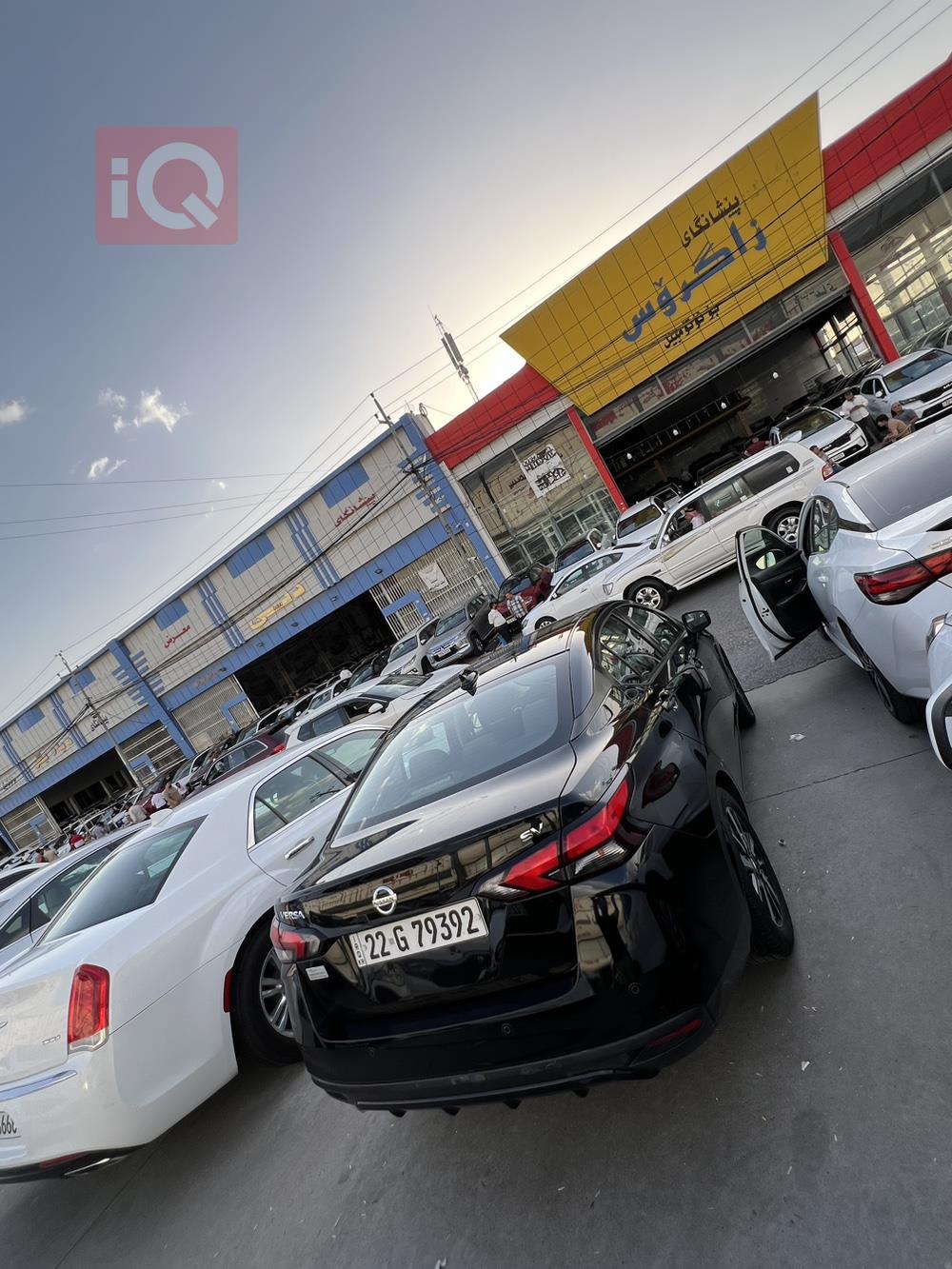 نيسان فيرسا